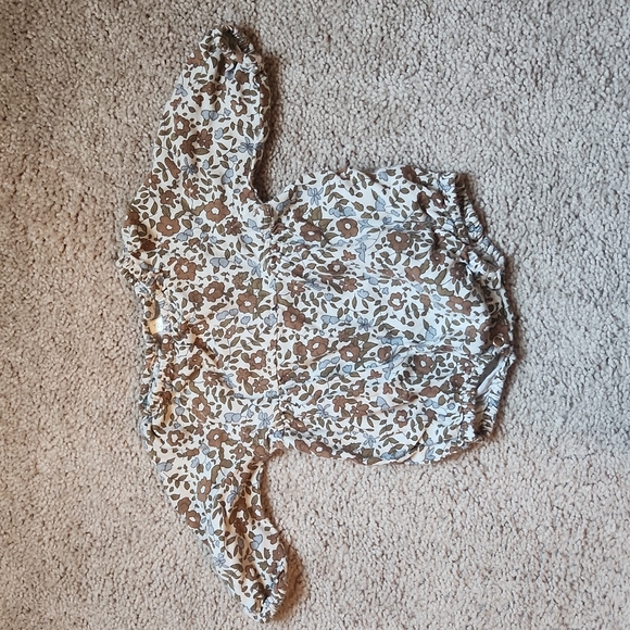 Rylee + Cru Other - ♡FLASH SALE♡ Rylee Cru HTF Bubble Romper 0-3 Months